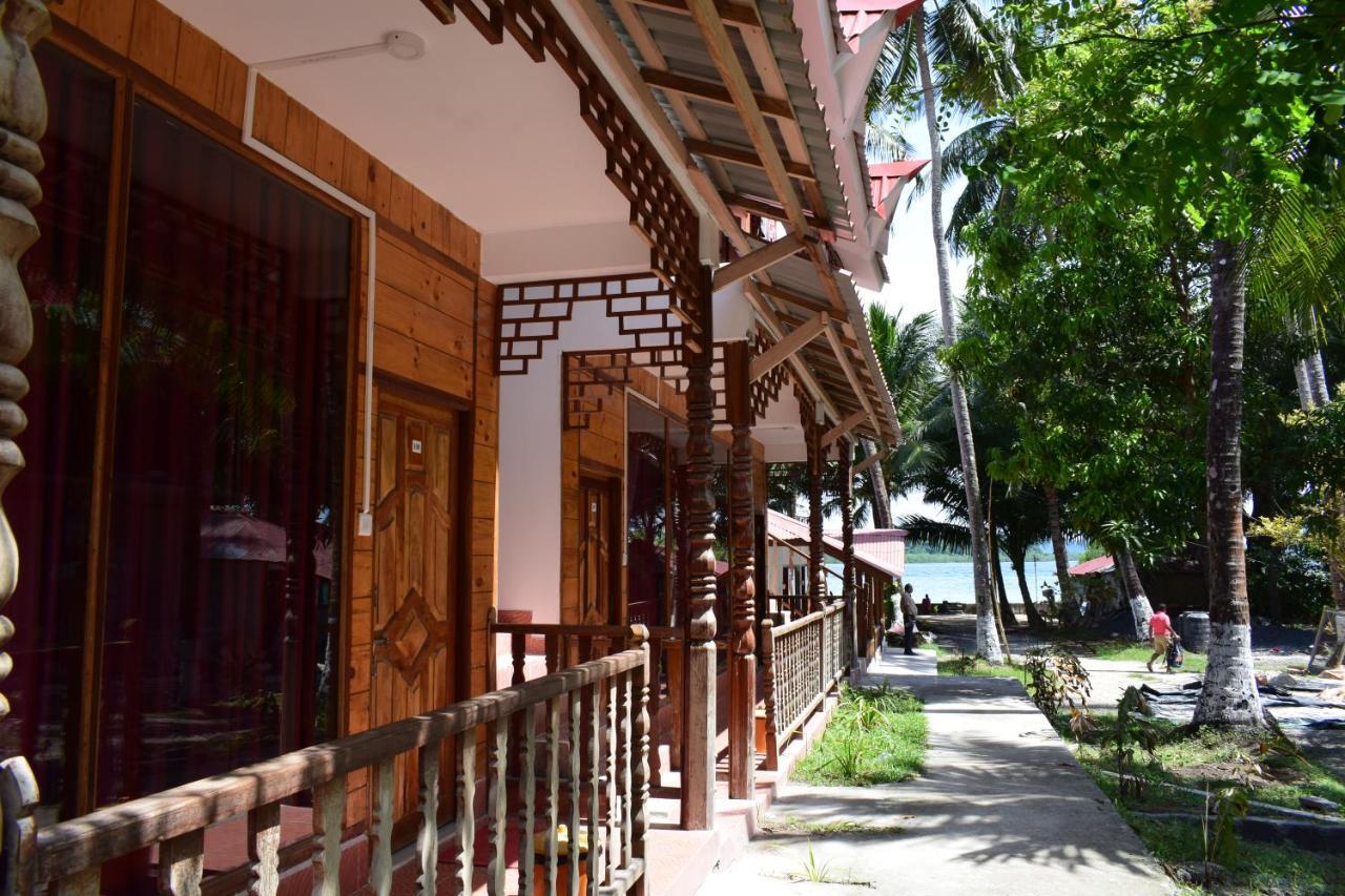 Sundaze Beach Resort Govind Nagar Exterior photo